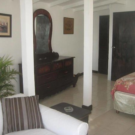 Roots Bamboo Beach Resort Negril Eksteriør bilde