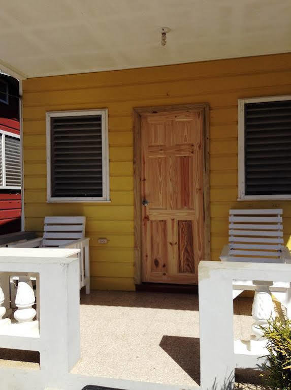 Roots Bamboo Beach Resort Negril Eksteriør bilde